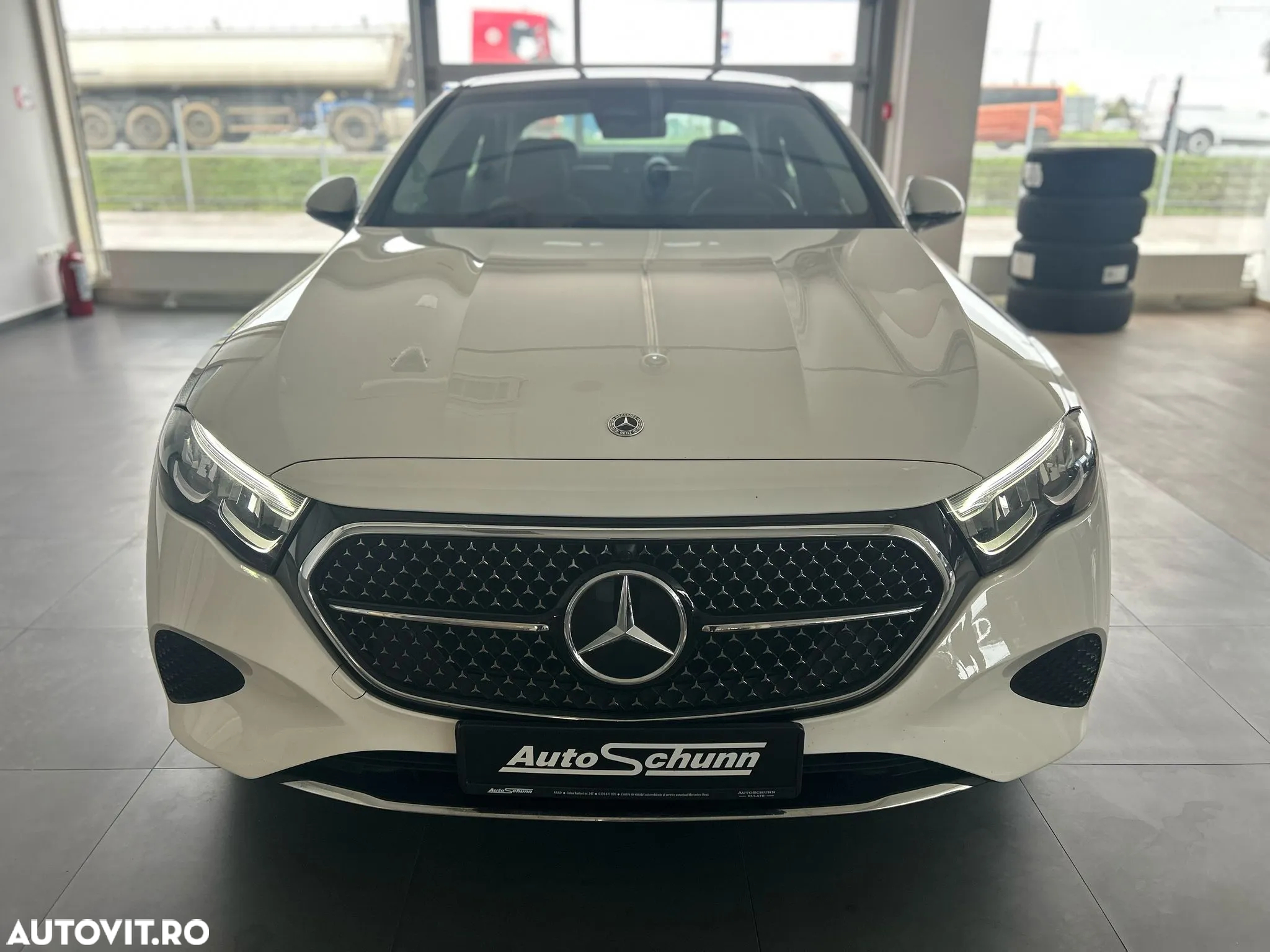 Mercedes-Benz E 220 d 9G-TRONIC Edition AVANTGARDE - 3