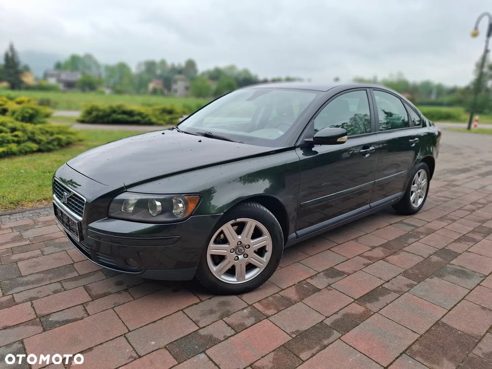Volvo S40 2.4 Momentum - 1