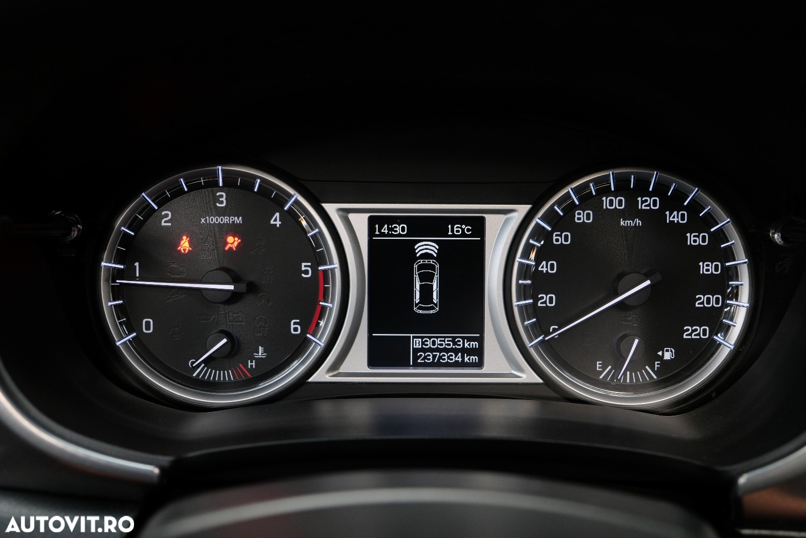 Suzuki Vitara 1.6 DDIS (4x2) Comfort+ - 26