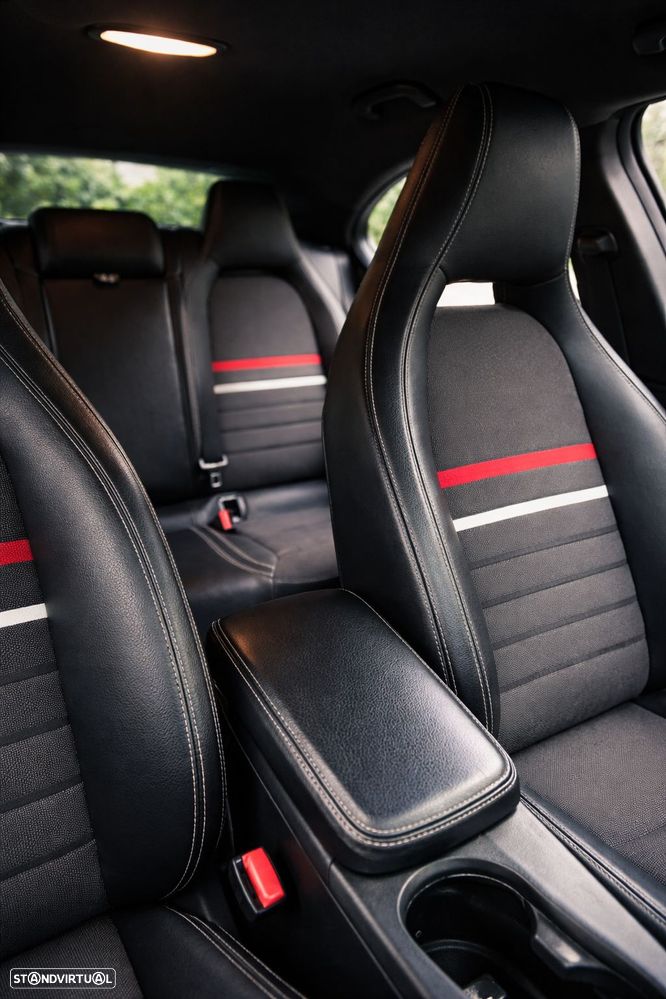 Mercedes-Benz A 180 CDI (BlueEFFICIENCY) Urban - 34