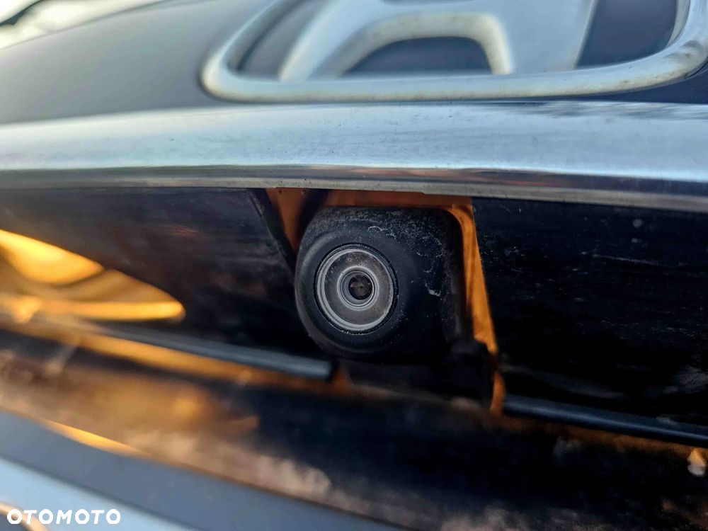 Honda CR-V 2.0i-VTEC 4WD Automatik Lifestyle Plus - 23