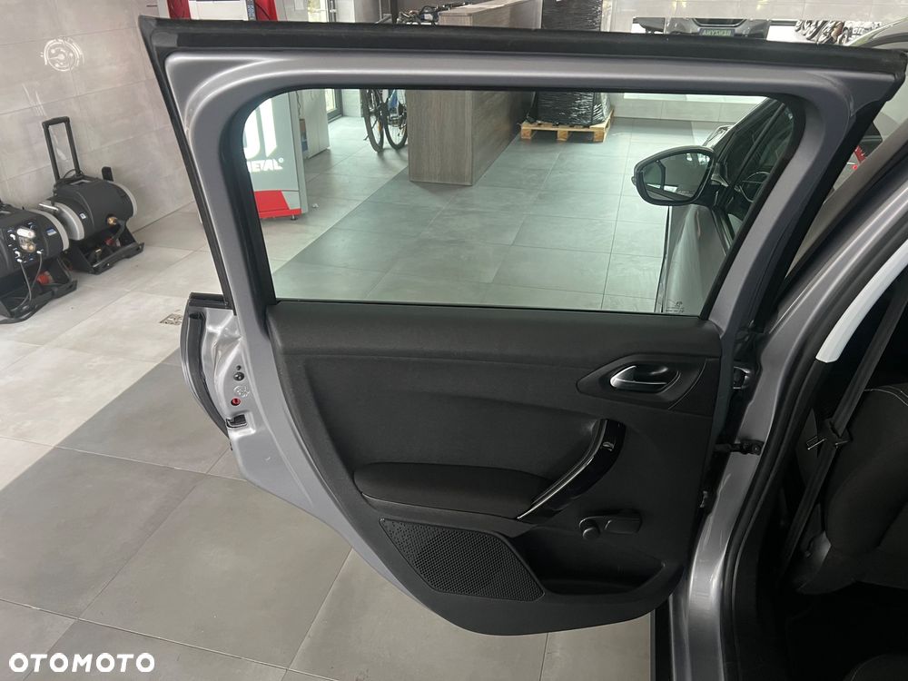 Peugeot 2008 PureTech 82 Allure - 18