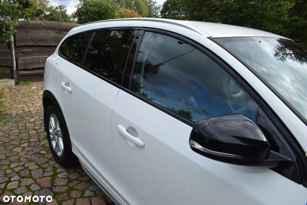 Volvo V60 Cross Country - 18
