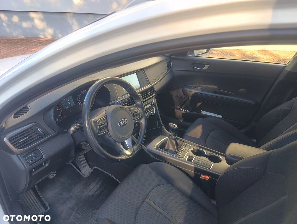 Kia Optima 1.7 CRDI M - 15