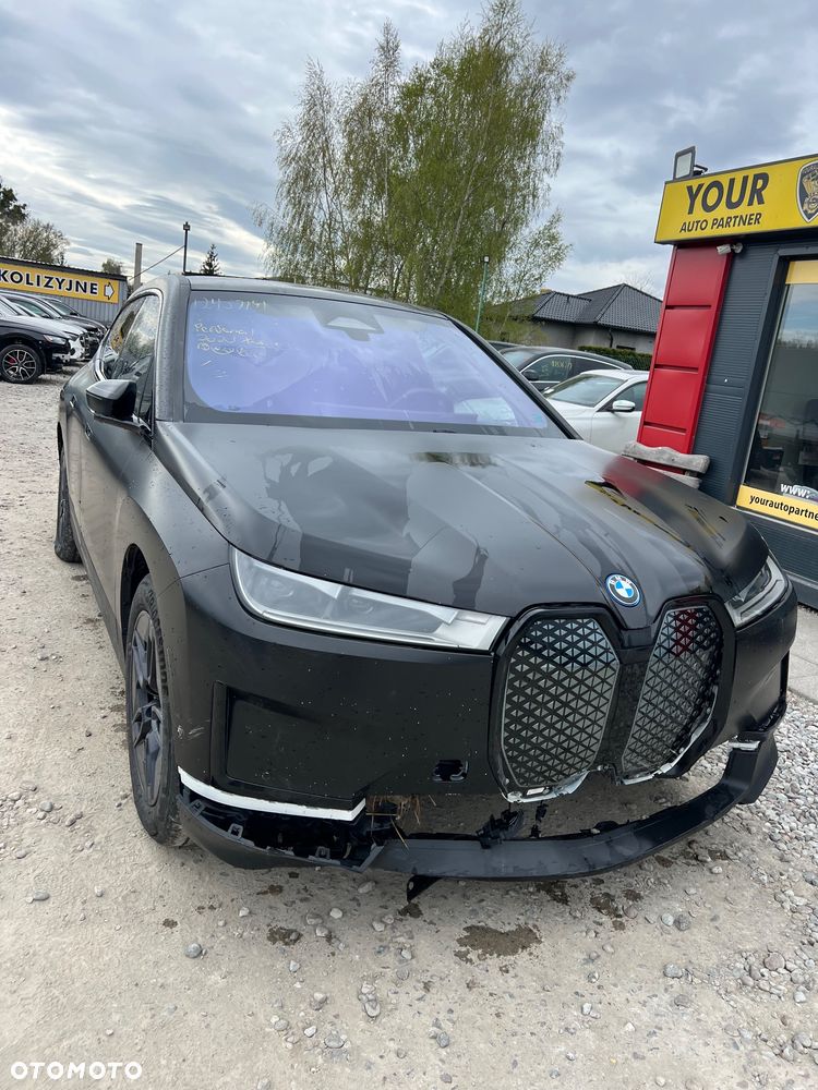 BMW iX xDrive50 - 5