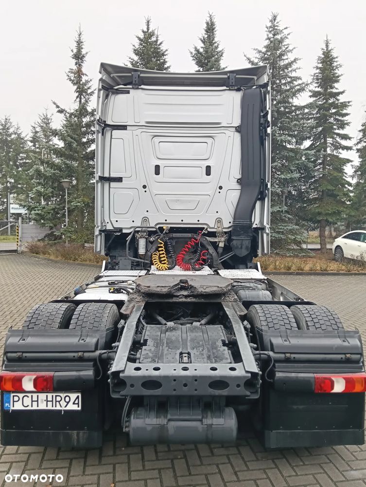 Mercedes-Benz ACTROS - 5