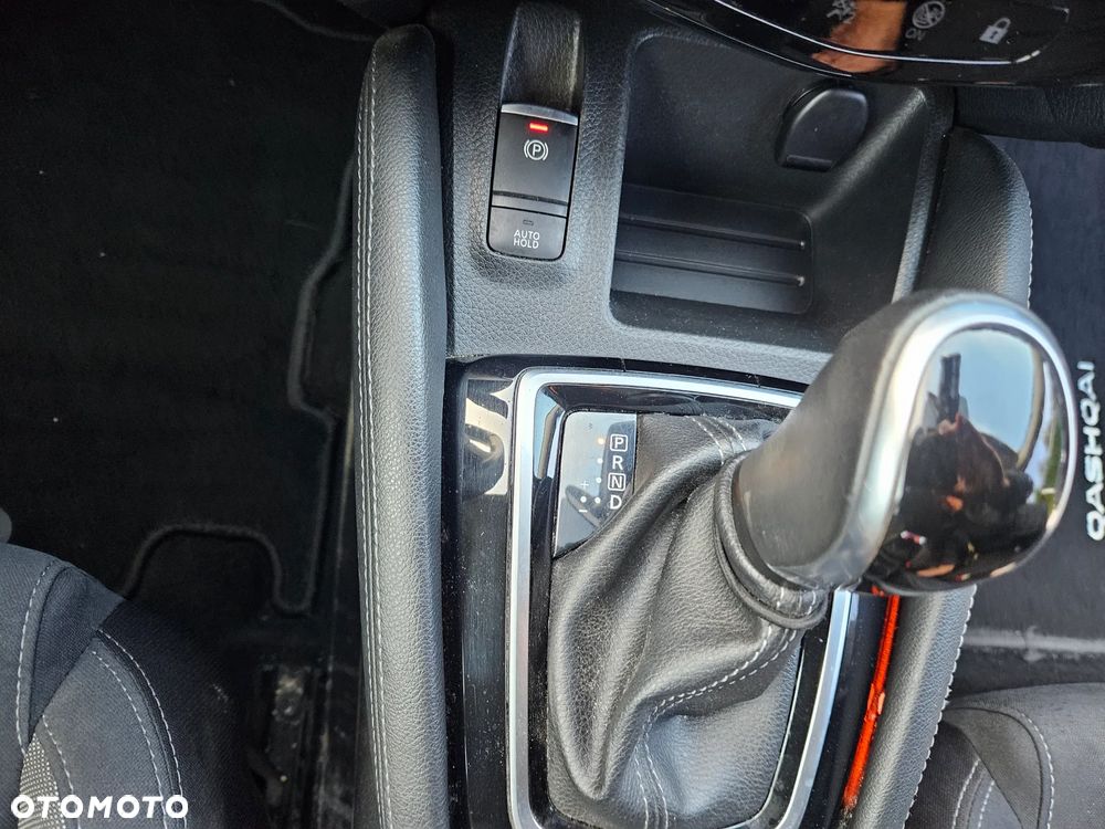 Nissan Qashqai 1.5 dCi DCT TEKNA - 13