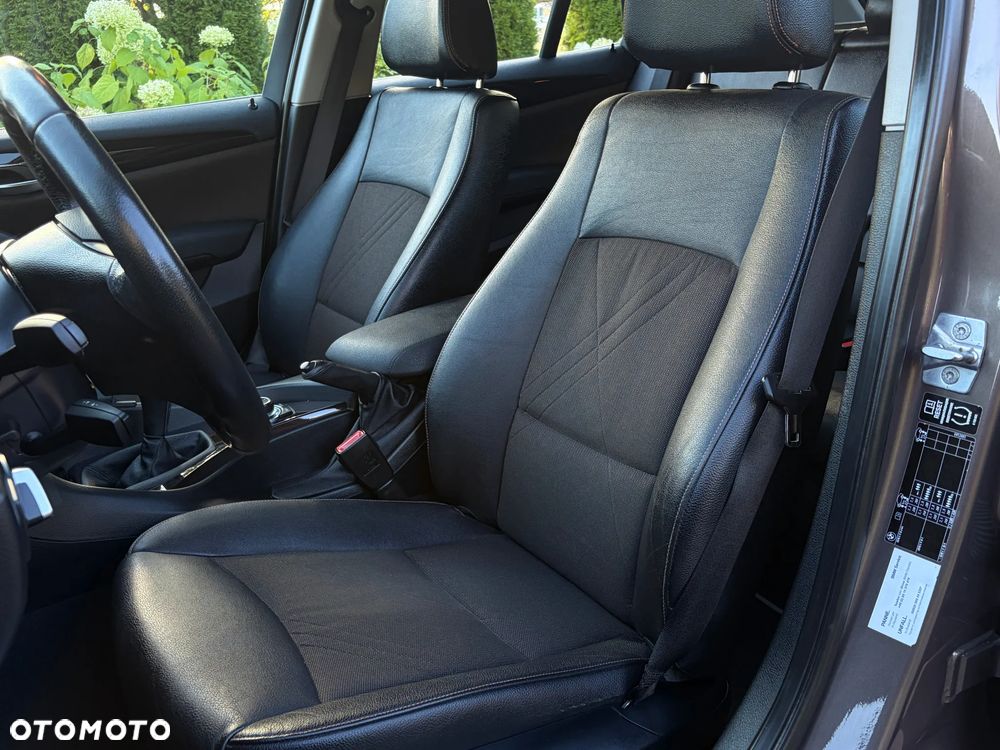 BMW X1 sDrive20d EfficientDynamics Edition xLine - 25
