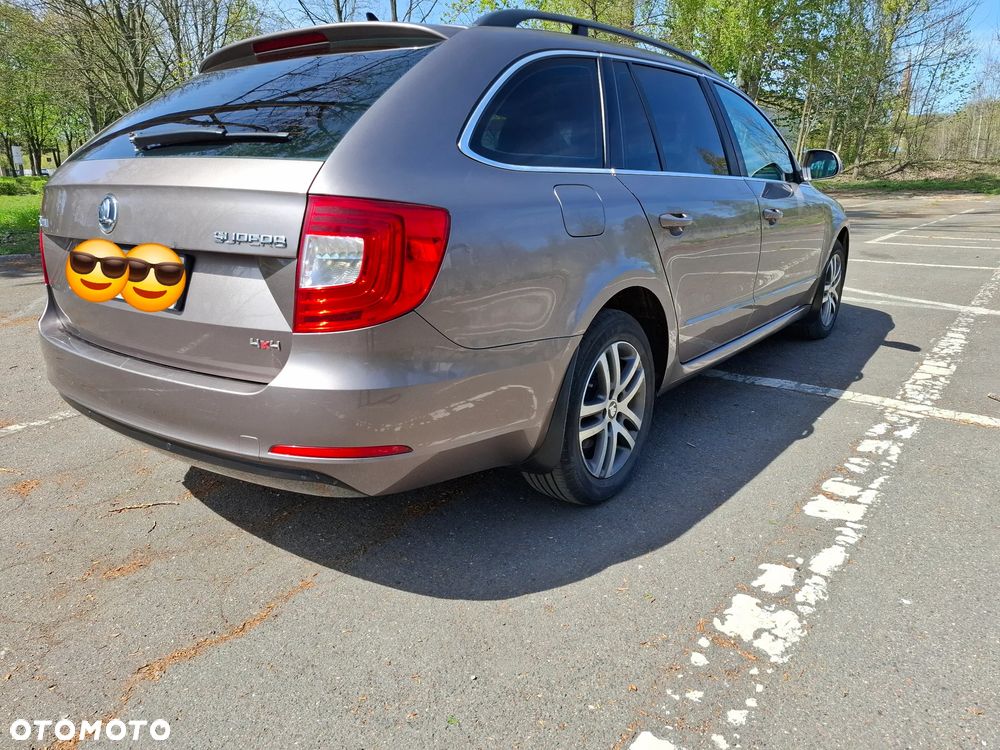 Skoda Superb 2.0 TDI 4x4 Elegance DSG - 8