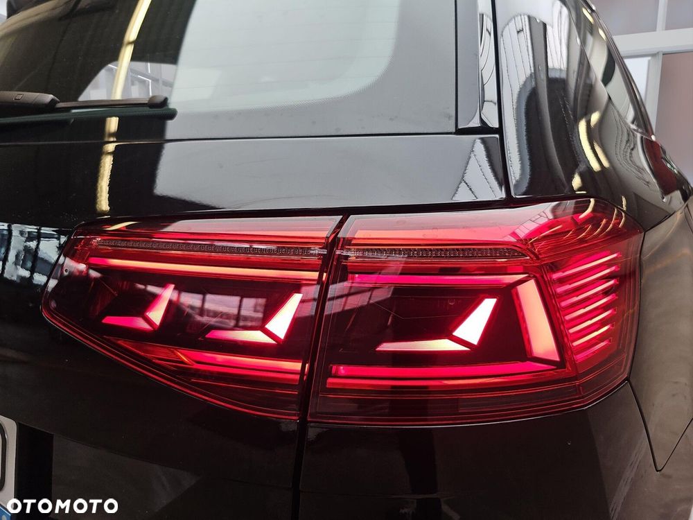 Volkswagen Passat Variant 2.0 TDI EVO Elegance DSG - 32