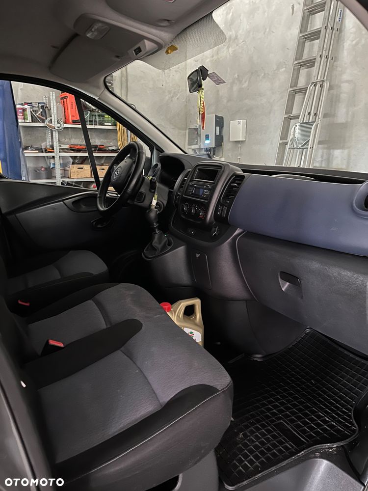 Opel Vivaro - 6