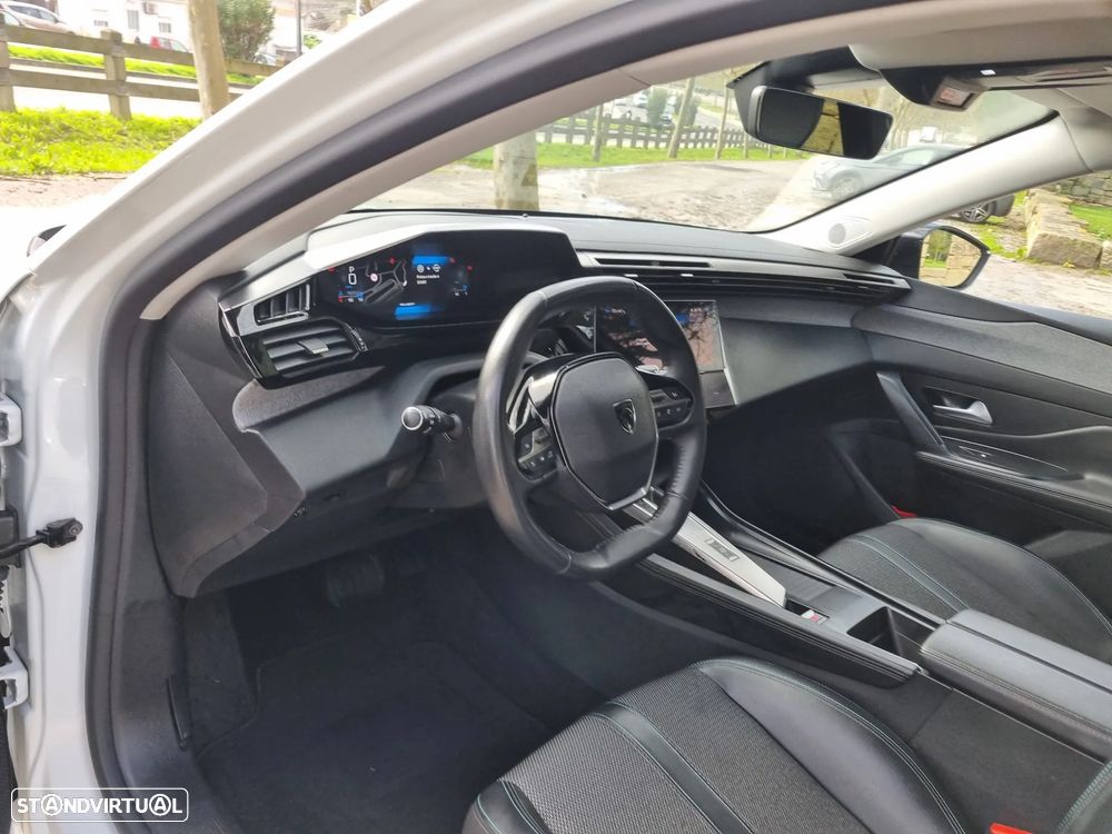 Peugeot 308 1.2 PureTech Allure EAT8 - 19