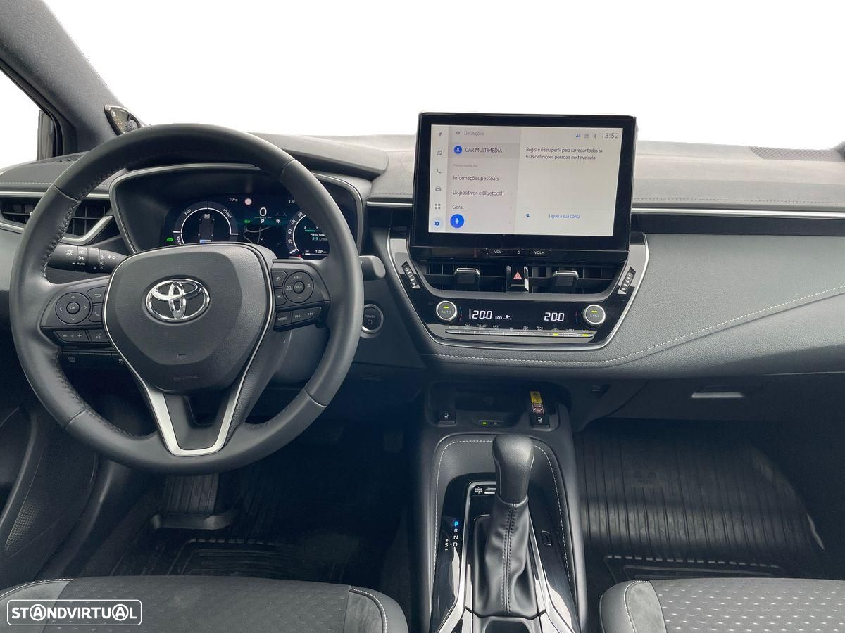 Toyota Corolla Touring Sports - 8