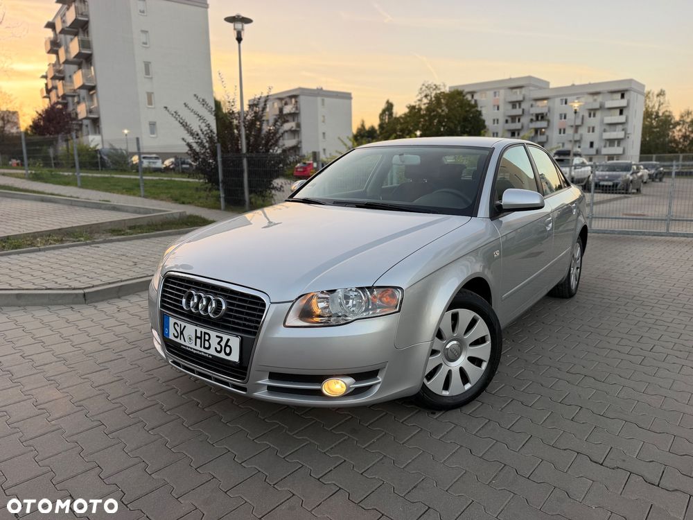 Audi A4 Limousine - 15