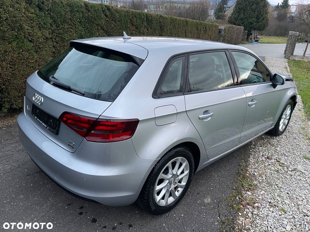 Audi A3 Sportback 1.6 TDI Sport - 3