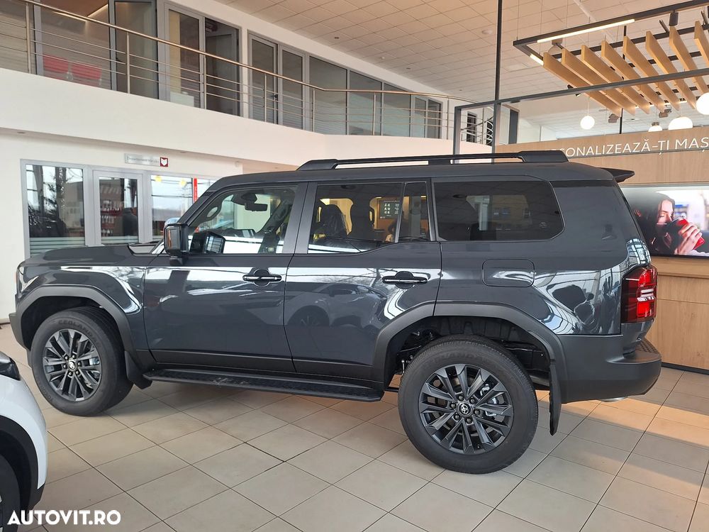 Toyota Land Cruiser 250 2.8l D-4D 204 CP MHEV A/T 7 locuri Luxury - 5