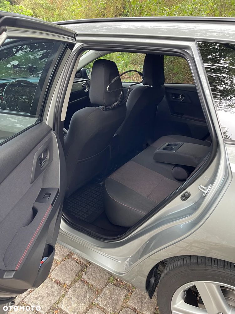 Toyota Auris 1.6 Dynamic - 14