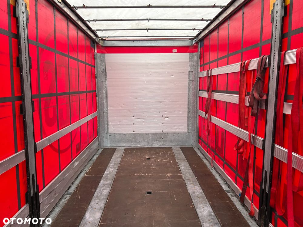 Schmitz Cargobull FIRANKA / 20 SZTUK / BARDZO ŁADNE OPONY / Z PEŁNYM WYPOSAŻENIEM DO ZAŁADUNKU / 2 KOŁA ZAPASOWE / DOSTĘPNE KOLORY SREBRNY - NIEBIESKI - CZERWONY / NOWE PLANDEKI !! - 39