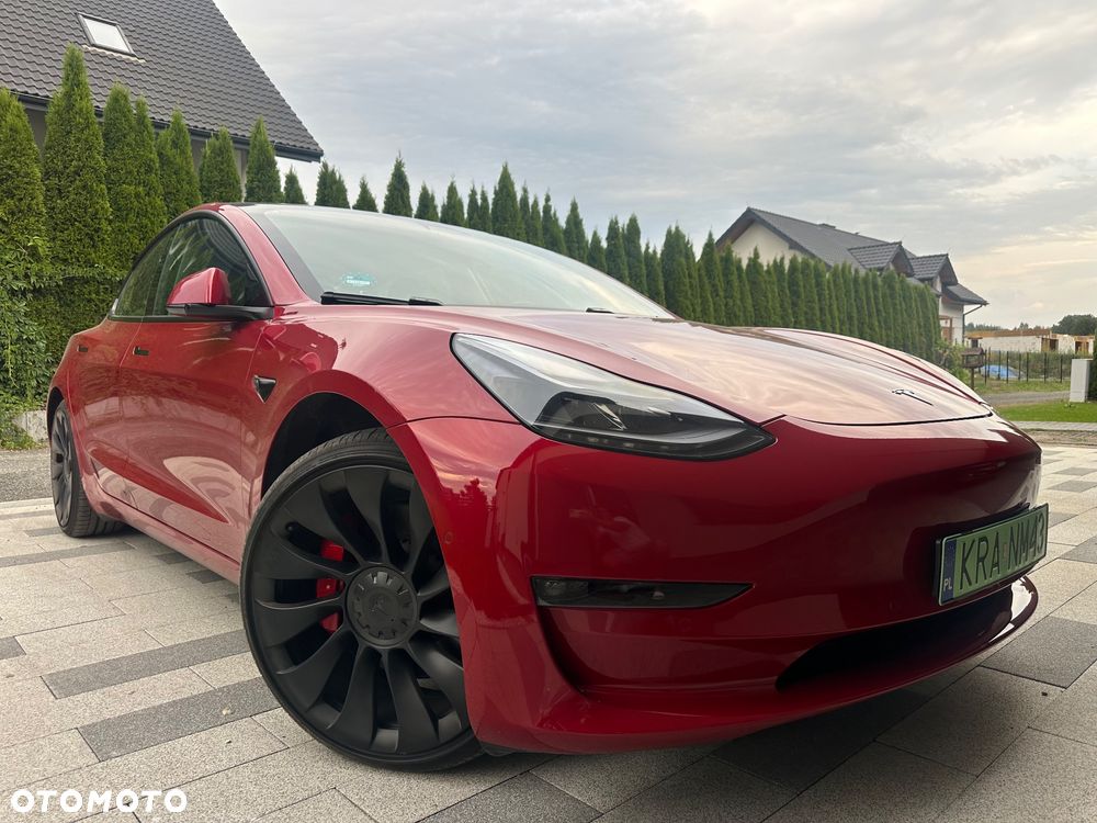 Tesla Model 3 - 1
