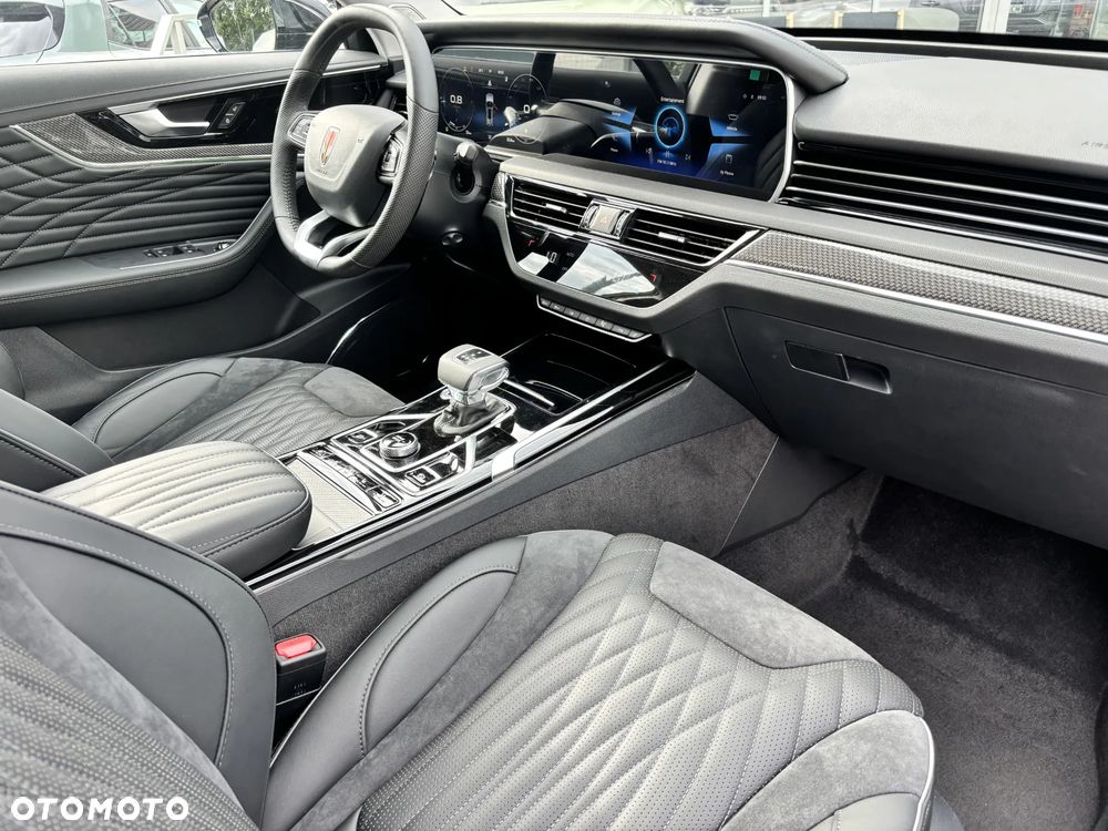 Hongqi HS5 - 17