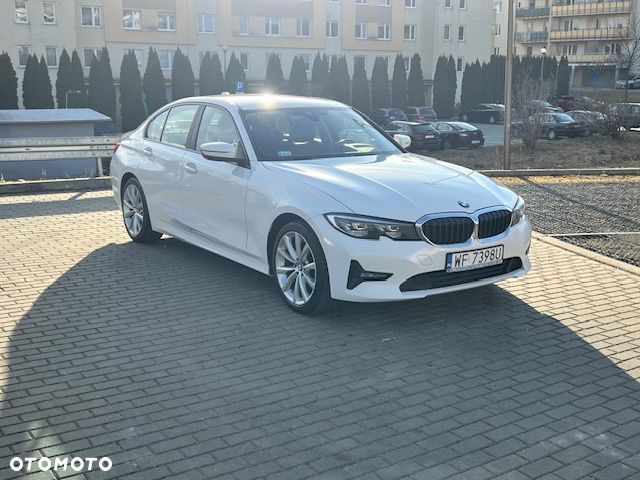 BMW Seria 3 320i - 16