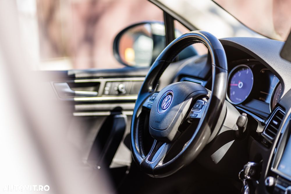 Volkswagen Touareg 3.0 V6 TDI SCR Blue Motion DPF Automatik - 34