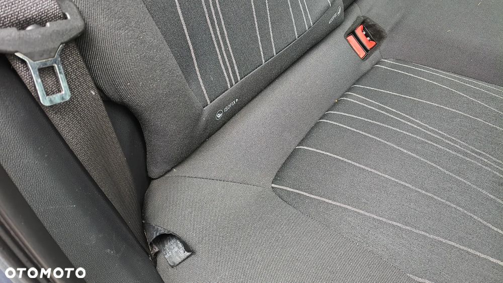 Opel Corsa 1.2 16V Enjoy - 17