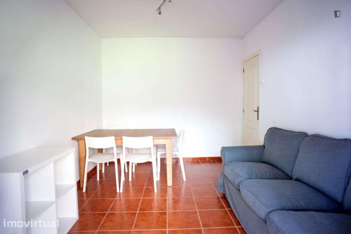 Quarto - localizado em Oeiras Lisbon - Grande imagem: 5/5
