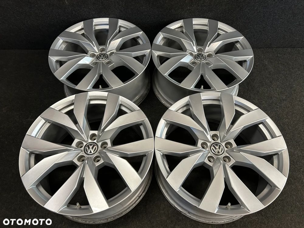 Alufelgi VW Touareg III, Audi Q7 II 20 cali 5x112 4szt. Ładne z czujnikami! - 4