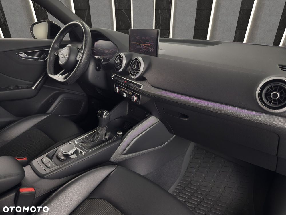 Audi Q2 - 19