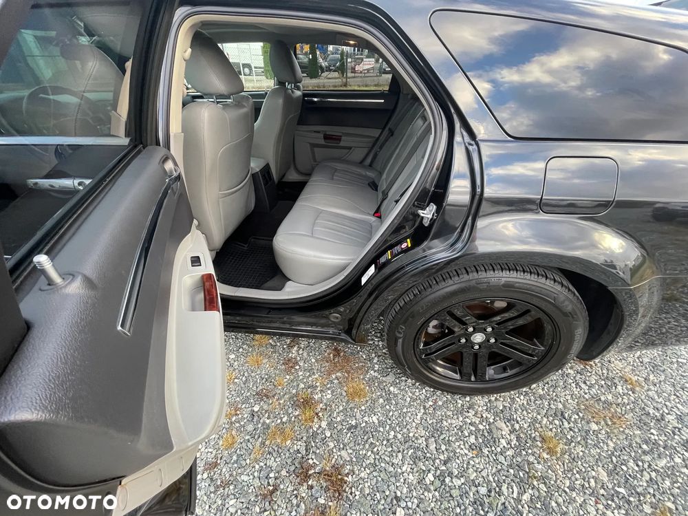 Chrysler 300C 3.0 V6 CRD - 23