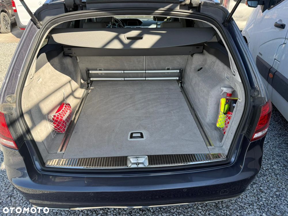 Mercedes-Benz Klasa E 300 BlueTEC 7G-TRONIC - 34