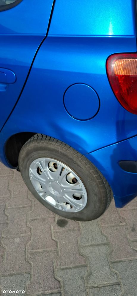 Toyota Yaris 1.0 Terra - 9