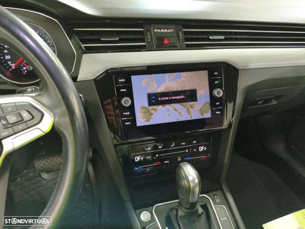 VW Passat Variant 2.0 TDI Business DSG - 4