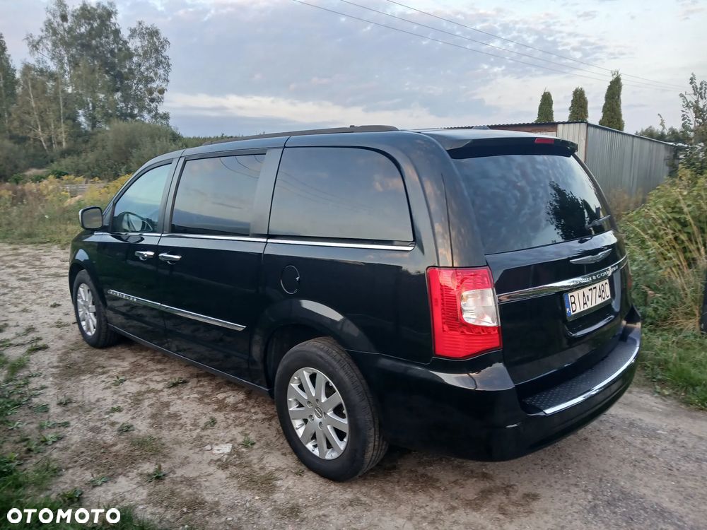 Chrysler Town & Country 3.6 Limited - 5