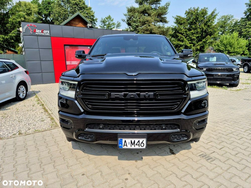 RAM 1500 Crew Cab Sport - 3