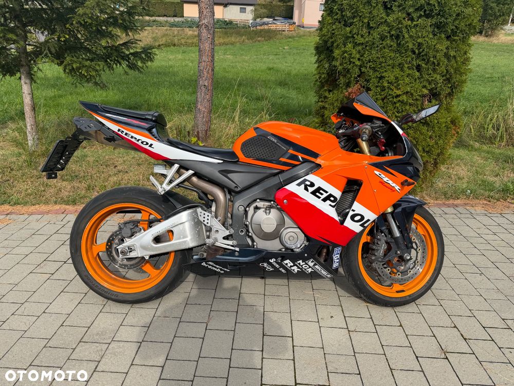 Honda CBR - 1