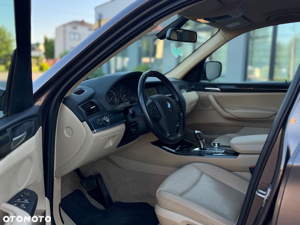 BMW X3 xDrive20d - 9