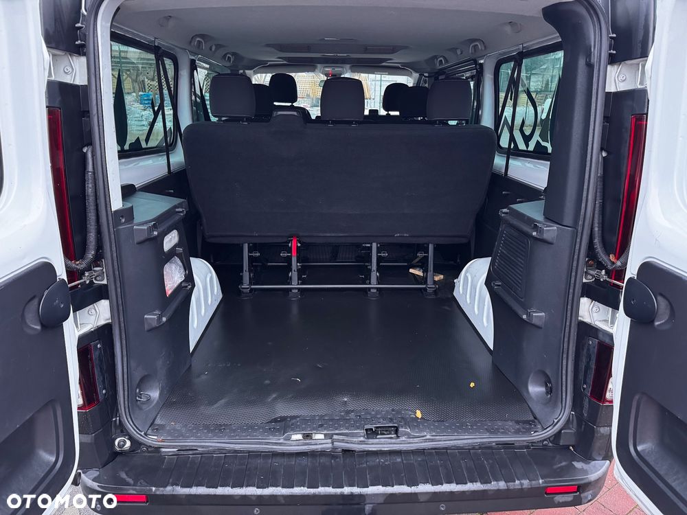 Opel Vivaro - 15
