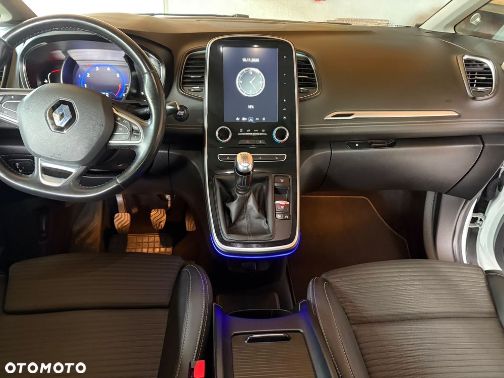 Renault Scenic - 13