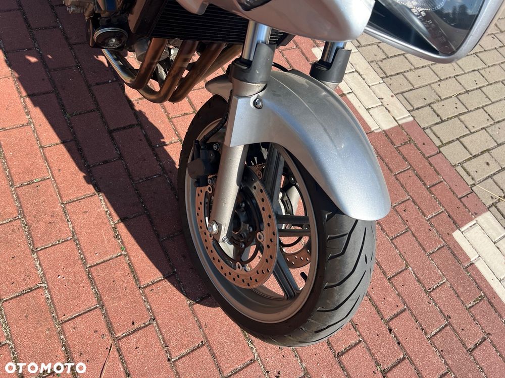 Honda CBF - 10