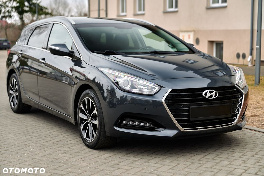 Hyundai i40 Kombi 1.7 CRDi DCT Premium - 37