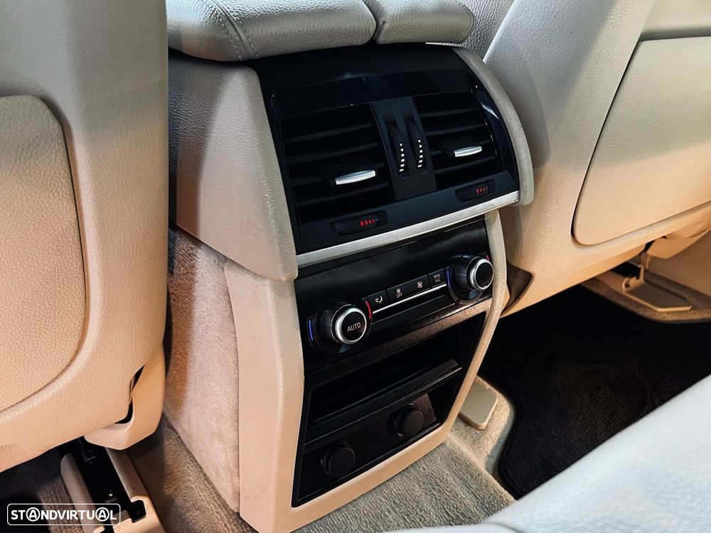 BMW X5 25 d sDrive Pack M - 38