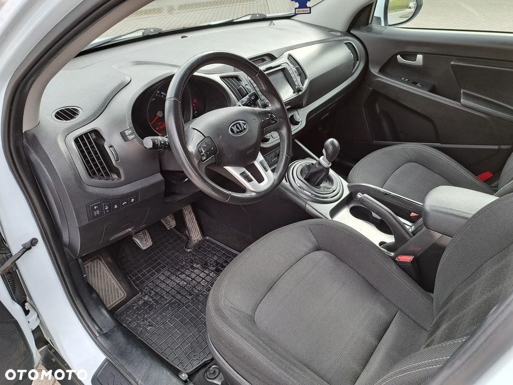 Kia Sportage - 12