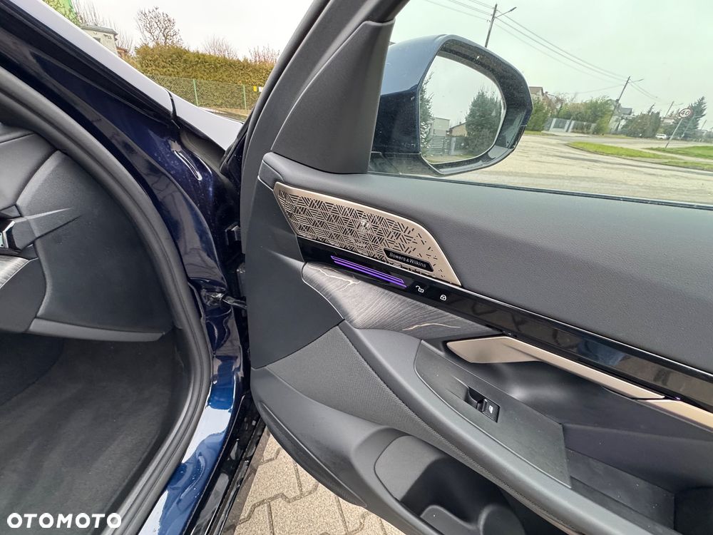 BMW Seria 5 520d - 27