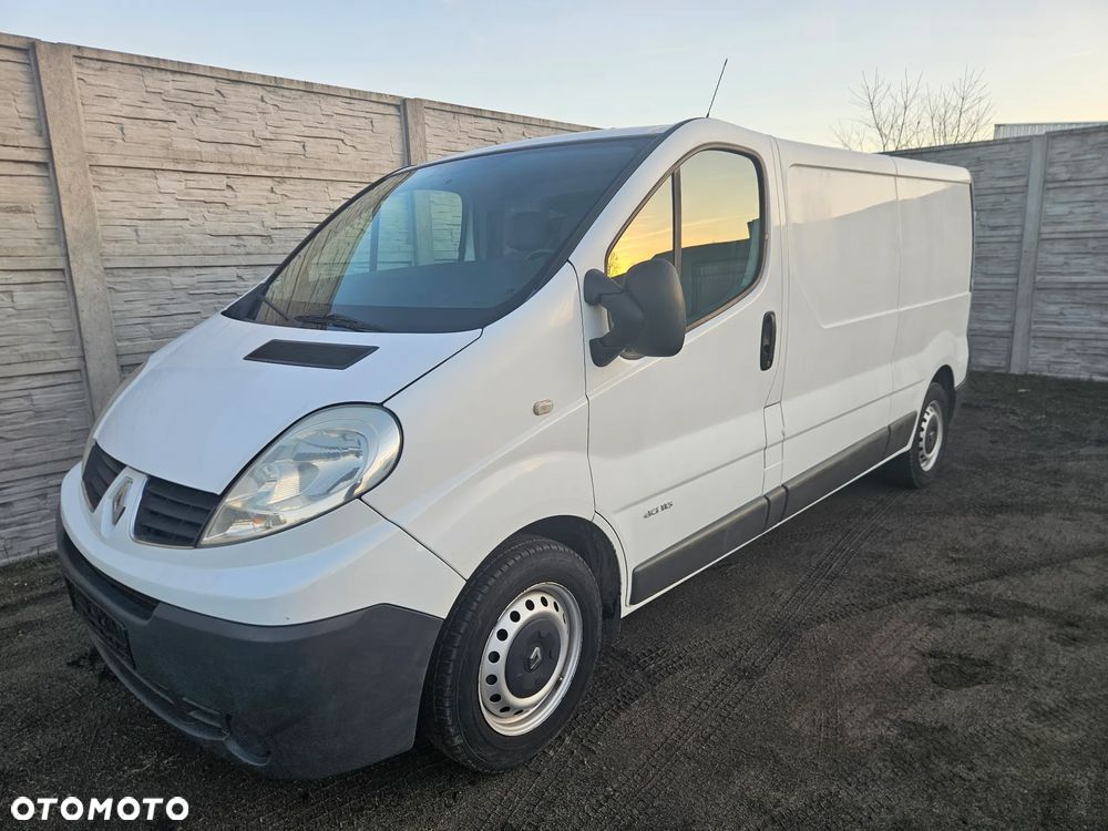 Renault TRAFIC - 1