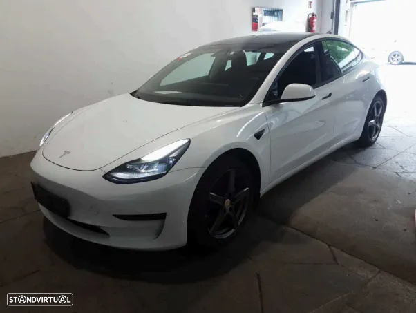 Tesla Model 3 Standard Range Plus RWD - 2