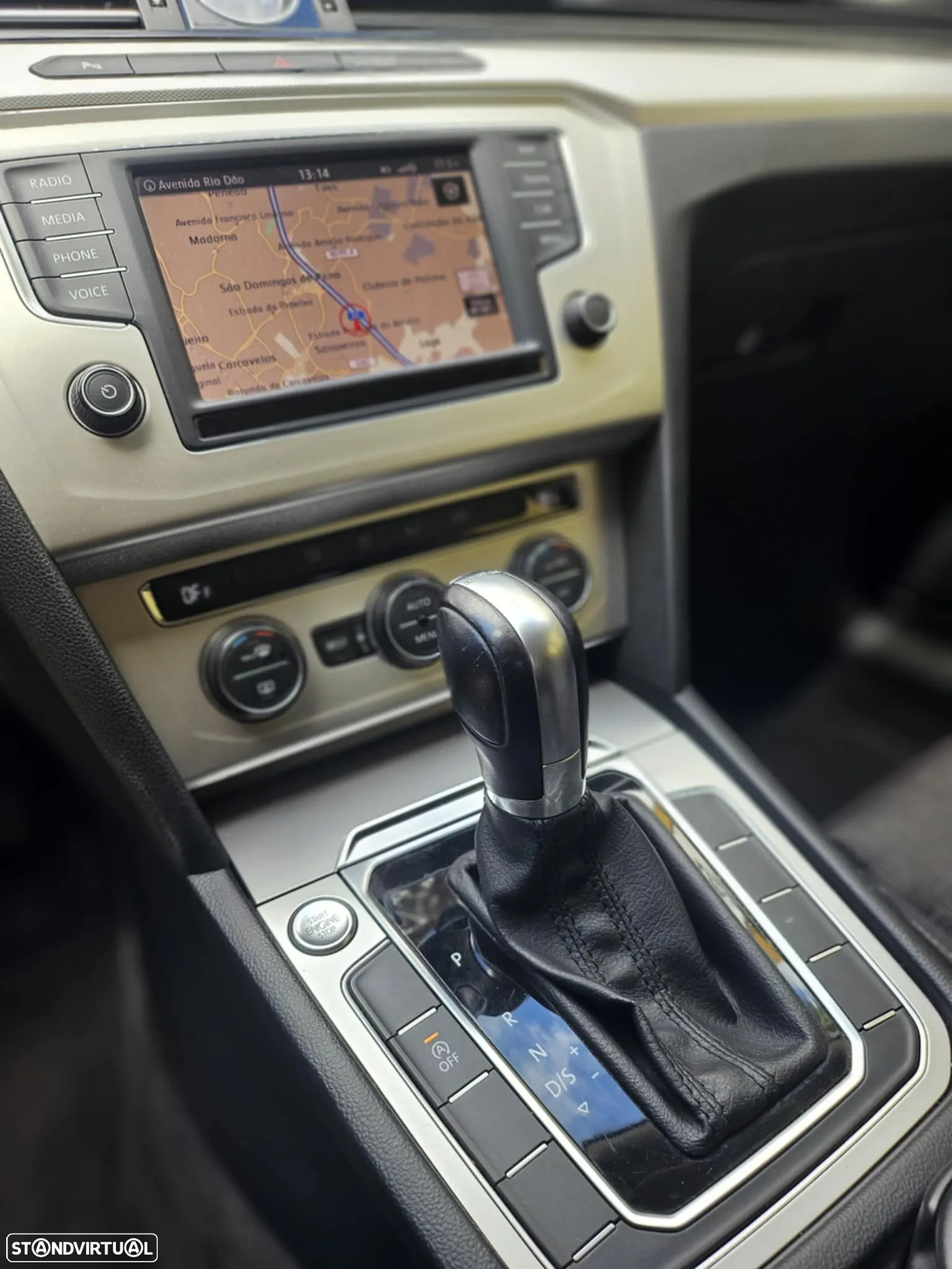 VW Passat Variant 1.6 TDI Confortline DSG - 8