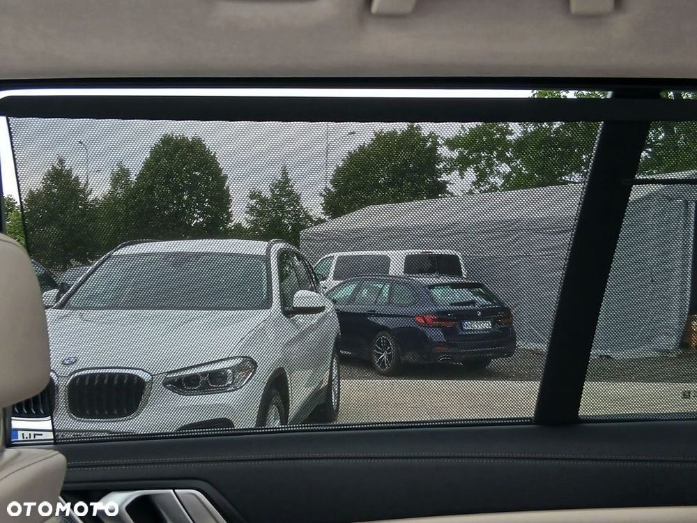 BMW X7 M60i xDrive mHEV M Sport Edition sport - 23