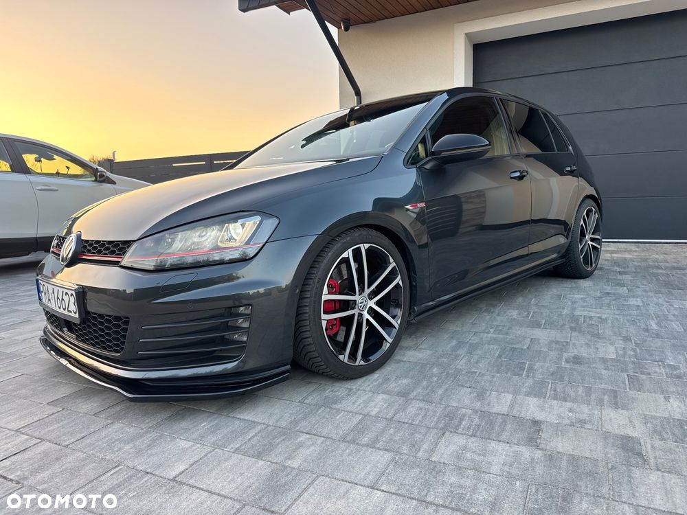 Volkswagen Golf GTI Performance BlueMotion Technology DSG - 25